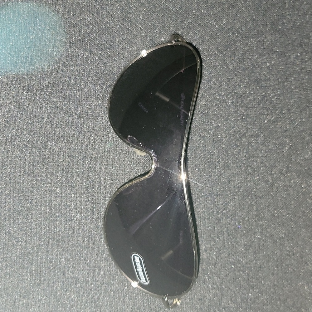 Sunglass bundle - Picture 9 of 12